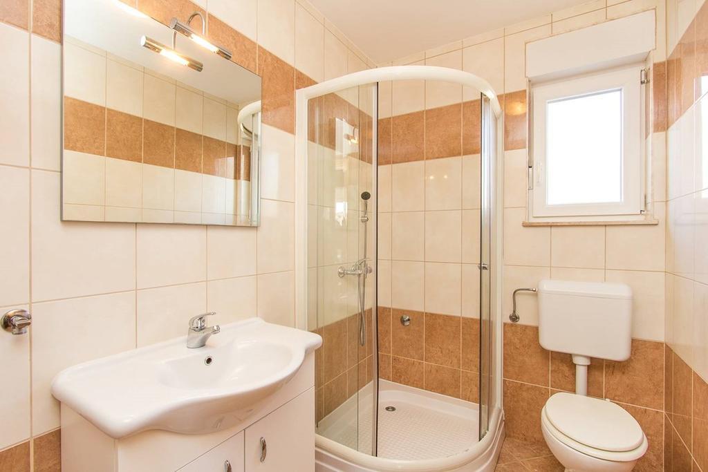ميدولين Apartments Tomo المظهر الخارجي الصورة