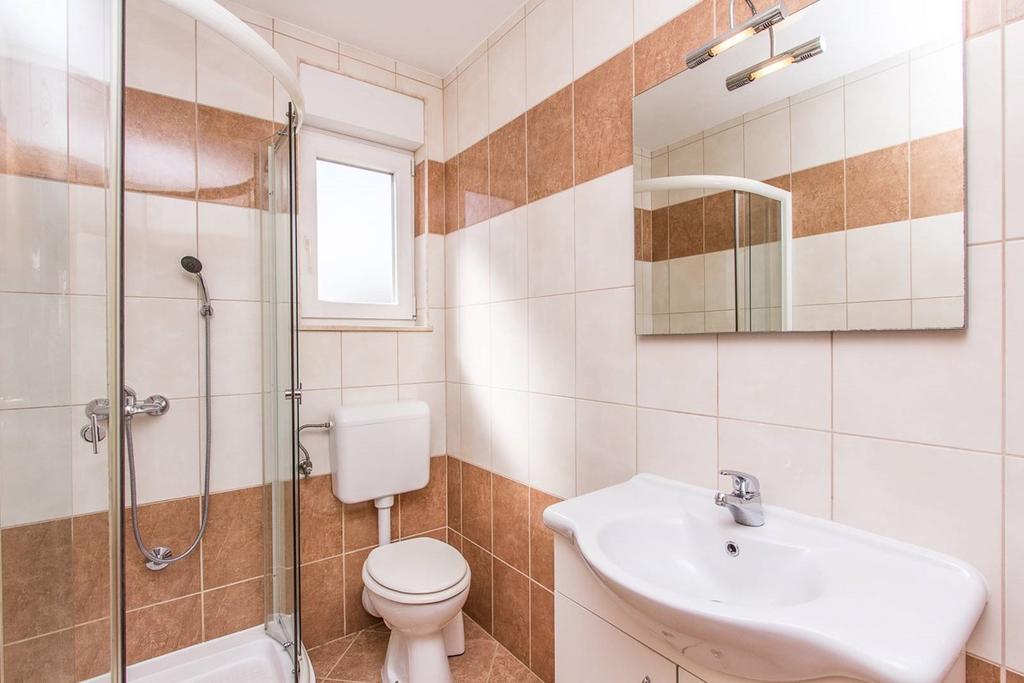 ميدولين Apartments Tomo المظهر الخارجي الصورة