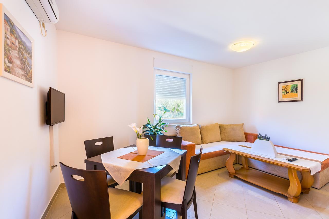 ميدولين Apartments Tomo المظهر الخارجي الصورة